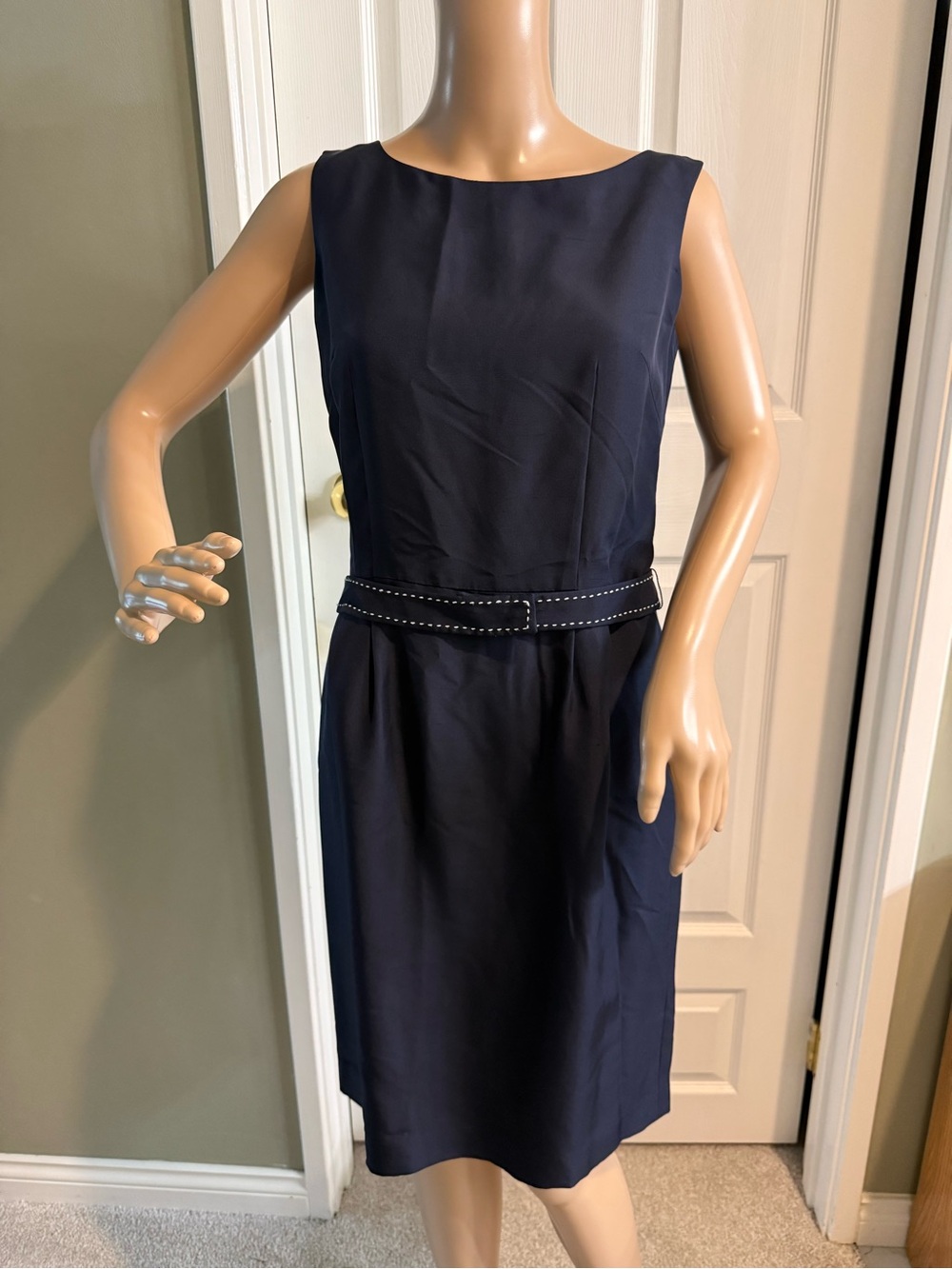 Talbots Sheath Dress Navy Blue Pure Silk Size 4 Classic Belted Career